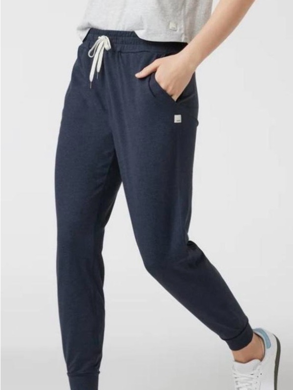 Vuori performance joggers